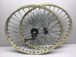 Vintage 1950s Schwinn 26 2.125 S2 Bicycle Wheels Rims Hornet DX Bike