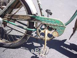 Vintage 1958 Schwinn GREEN Phantom 26 Bicycle