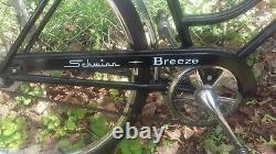 Vintage 1960s 19.5 Schwinn Breeze Black 26 cruiser USA Chicago coaster brake