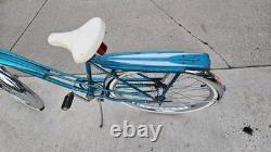 Vintage 1960s Murray Meteor Flite 26 Bicycle Cruiser Womans Huffy Schwinn AMF