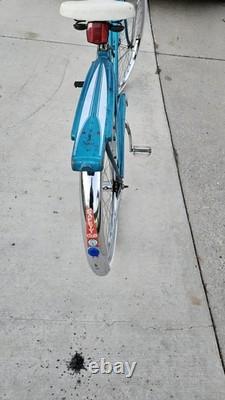 Vintage 1960s Murray Meteor Flite 26 Bicycle Cruiser Womans Huffy Schwinn AMF