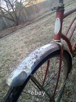 Vintage 1960s Schwinn'American' 26 bicycle (original needs restoration)