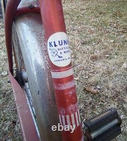 Vintage 1960s Schwinn'American' 26 bicycle (original needs restoration)