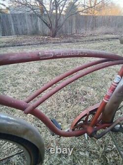 Vintage 1960s Schwinn'American' 26 bicycle (original needs restoration)