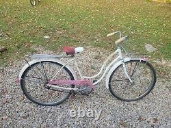 Vintage 1960s Schwinn CATALINA 1960 Pink Womans Ladies Bicycle 26 Bike