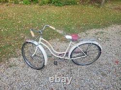 Vintage 1960s Schwinn CATALINA 1960 Pink Womans Ladies Bicycle 26 Bike