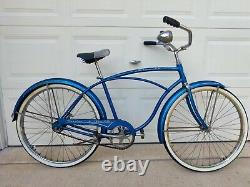Vintage 1961 Schwinn Speedster 24 Men's Bicycle