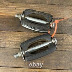 Vintage 1964 Schwinn Pedals Bow Stingray Germany Cruiser 60s Pair No Reflectors