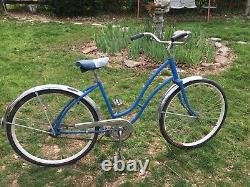 Vintage 1966 Blue Schwinn Starlet lll Middleweight Girls Bike 26