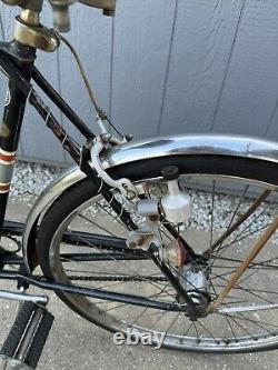 Vintage 1967 Schwinn Deluxe Racer Bike with Working Light Black/Red/White