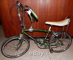 Vintage 1967 Schwinn Stingray Fastback 5 Speed Stik Shift Bicycle Campus Green