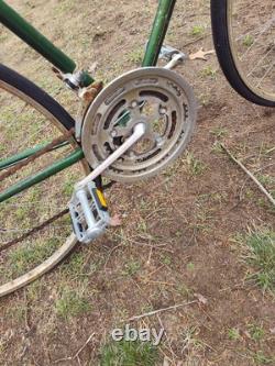 Vintage 1970's Era Schwinn Varsity 10 Speed Bicycle 27 Wheels