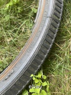 Vintage 1970's Schwinn Stingray Bicycle 20 Rim Gripper Slik Tire Westwind