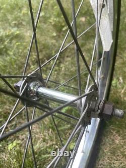 Vintage 1970's Schwinn Stingray Bicycle 20 Rim Gripper Slik Tire Westwind