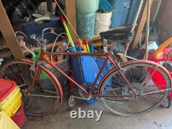 Vintage 1970's Schwinn Suburban 5 Speed bike. Chestnut color