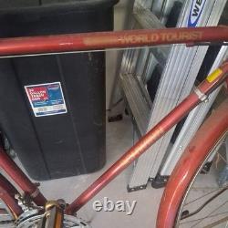 Vintage 1970 to 80s Chicago Schwinn Bike World Tourist Bicycle men