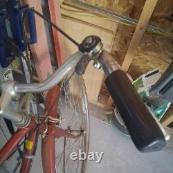 Vintage 1970 to 80s Chicago Schwinn Bike World Tourist Bicycle men
