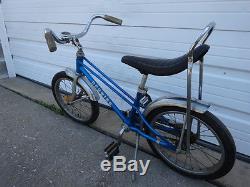Vintage 1970s Old Schwinn Sting-Ray PIXIE Blue Boys Bicycle Road Cruiser Bike