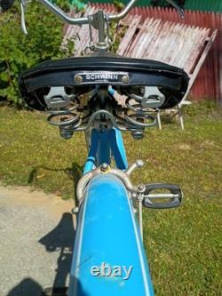 Vintage 1970s Schwinn Suburban Bike