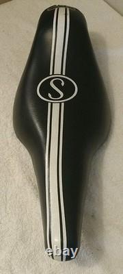 Vintage 1971-2 Black Schwinn Stingray Manta Ray Banana Seat Silver Mist 5-Speed
