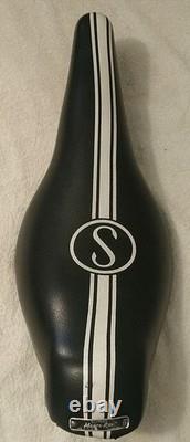 Vintage 1971-2 Black Schwinn Stingray Manta Ray Banana Seat Silver Mist 5-Speed
