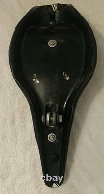 Vintage 1971-2 Black Schwinn Stingray Manta Ray Banana Seat Silver Mist 5-Speed