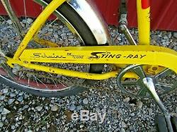 Vintage 1971 Schwinn Lemon Deluxe Stingray 20 Boys Bike Complete Original