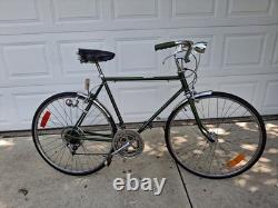 Vintage 1972 Schwin 10 Speed Varsity Model Bicycle. Very Smooth Ride. 21 Frame