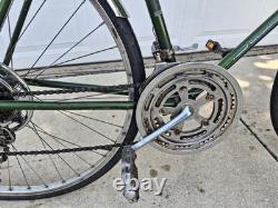 Vintage 1972 Schwin 10 Speed Varsity Model Bicycle. Very Smooth Ride. 21 Frame