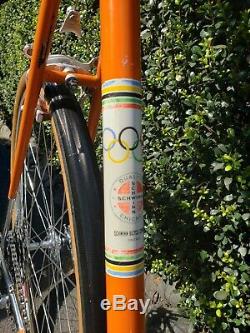 Vintage 1972 Schwinn Paramount Road Bike, All Original, Excellent Condition. 22