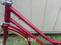 Vintage 1972 Schwinn Suburban Woman's Bicycle 27 10 Speed Red