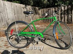 Vintage 1975 Scwhinn Collegiate Bicycle, 5 speed, green, 17 inch frame