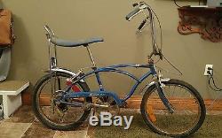 Vintage 1976 Schwinn Stingray 5 speed Boys Banana Seat Bicycle krate