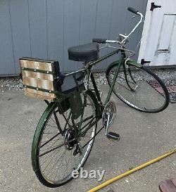 Vintage 1976 Schwinn Suburban Bike with Child Seat New Tubes/Redone Seat Green