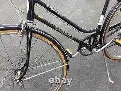 Vintage 1976 Schwinn Suburban Womens Bicycle 5 Speed Black NICE