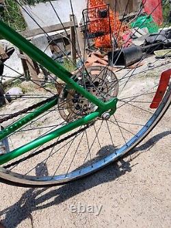 Vintage 1976 Schwinn Varsity Ladies 10 Speed Bicycle All Original