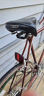 Vintage 1976 USA Chicago Made Schwinn Varsity Men's 10 Speed Excellent Condt