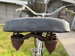 Vintage 1979 Schwinn Spitfire 5 California Beach Cruiser RARE KLUNKER