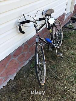 Vintage 1980's Blue Schwinn Voyageur SP Touring 27 18 Speed