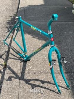 Vintage 1980s Schwinn Impact Mountain Bike Frame Teal Paint CrMo Steel 18