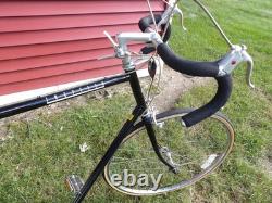Vintage 1980s Schwinn Traveler Road Bike 12 Speed Original Excellent Conditions