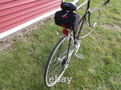 Vintage 1980s Schwinn Traveler Road Bike 12 Speed Original Excellent Conditions