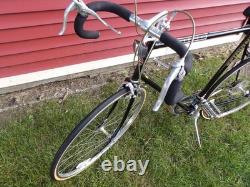 Vintage 1980s Schwinn Traveler Road Bike 12 Speed Original Excellent Conditions