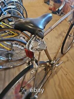 Vintage 1981 Huffy 27 Mens AEROWIND 10 SPEED Road Bike Murray Columbia Schwinn