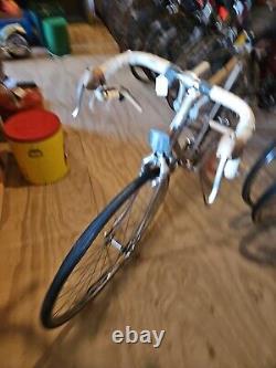 Vintage 1981 Huffy 27 Mens AEROWIND 10 SPEED Road Bike Murray Columbia Schwinn