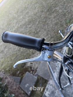 Vintage 1982 Schwinn 26 Collegiate 3-speed Coaster Bicycle Girl's Blue Complete