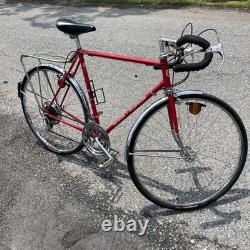 Vintage 1983 Schwinn Traveler Touring Bike Lugged Frame 10 Speed Original