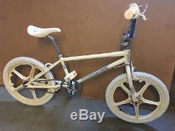 Vintage 1986 Schwinn Predator Freeform EX Old School Freestyle BMX Bike Rare YO