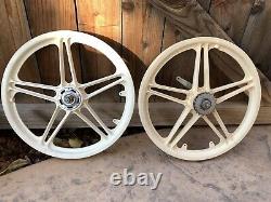 Vintage 20 Red Stone BMX Bike Mag Wheels Sun Tour Schwinn Predator Redline