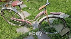 Vintage 26 Schwinn Deluxe Cruiser. Original Chicago Schwinn 1962